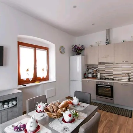 Rina's House Appartamento