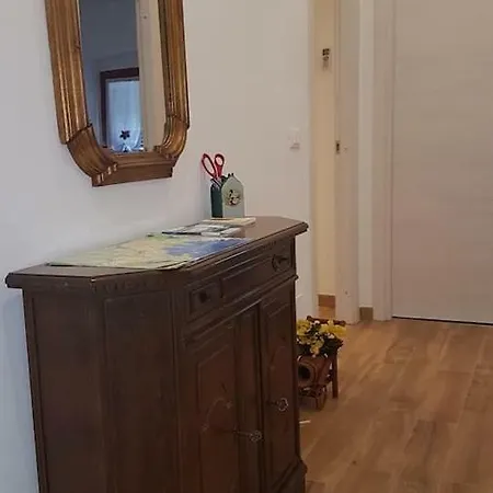 Rina's House דירה *