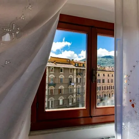 Apartment Rina's House